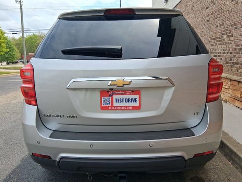 Used 2017 Chevrolet Equinox LT w/ Driver Confidence Package II image 4