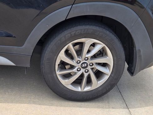 Used 2018 Hyundai Tucson SEL Plus FWD image 11