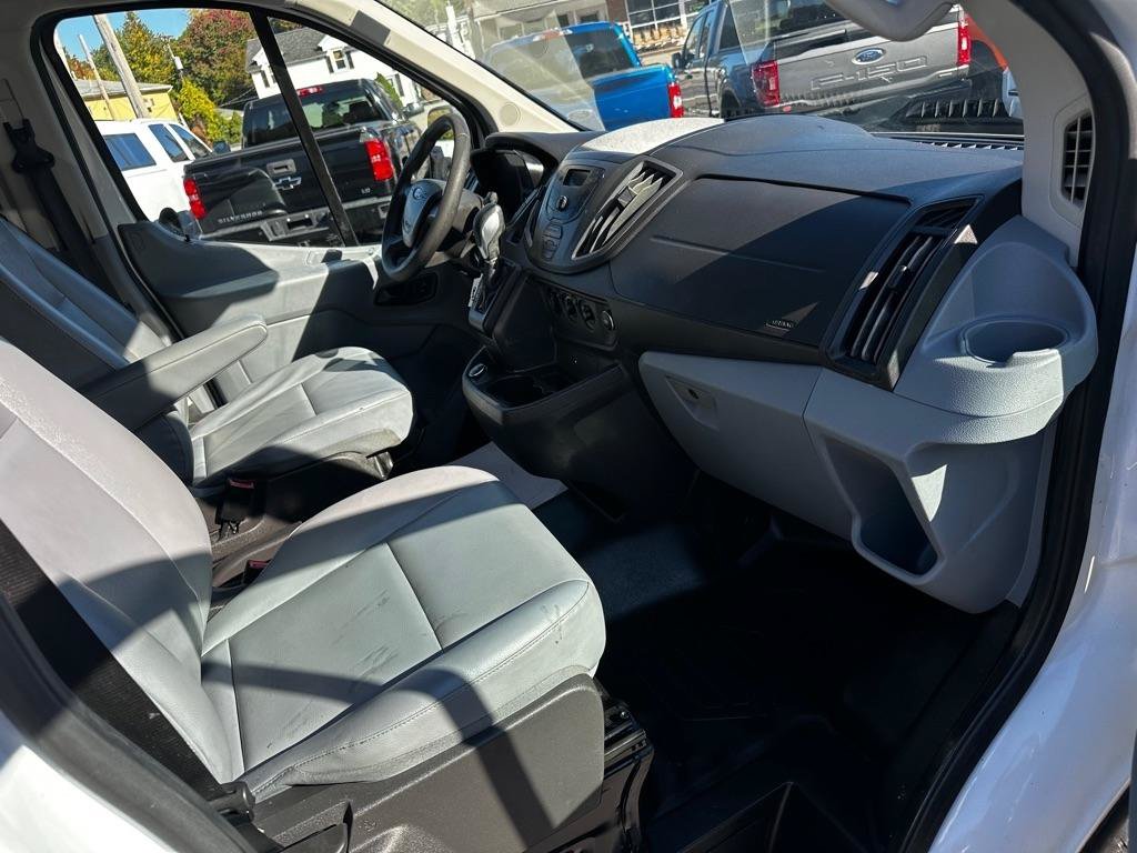 Used 2018 Ford Transit 250 148 Low Roof RWD image 9