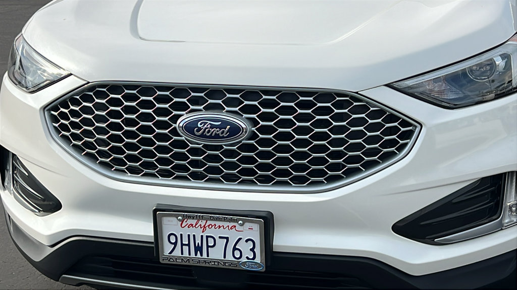 Certified 2024 Ford Edge SEL w/ Convenience Package AWD/4WD image 3