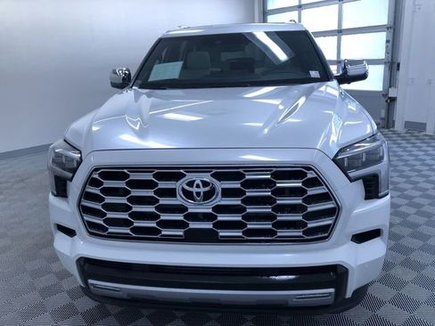 Used 2025 Toyota Sequoia Capstone image 7