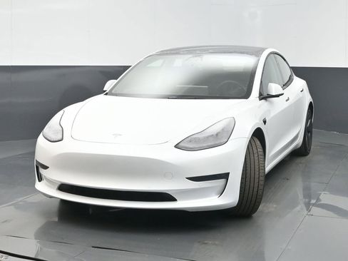 Used 2022 Tesla Model 3 Long Range image 3