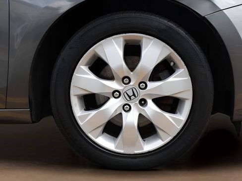 Used 2010 Honda Accord EX image 28