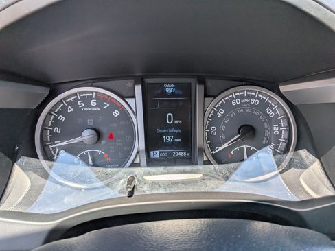 Used 2022 Toyota Tacoma SR5 w/ Technology Package RWD image 27