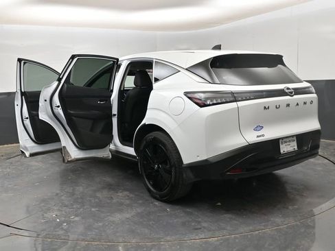 Certified 2025 Nissan Murano SV image 30