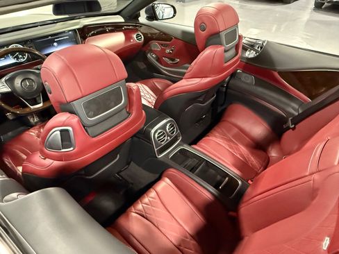 Used 2017 Mercedes-Benz S 550 Cabriolet image 34