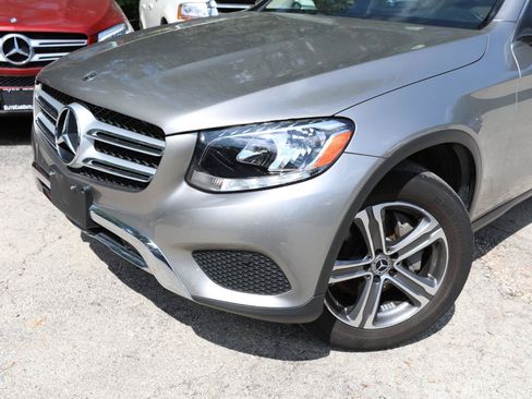 Used 2019 Mercedes-Benz GLC 300 image 2