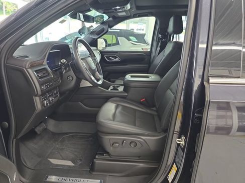 Used 2022 Chevrolet Tahoe LT w/ LT Signature Package AWD/4WD image 14