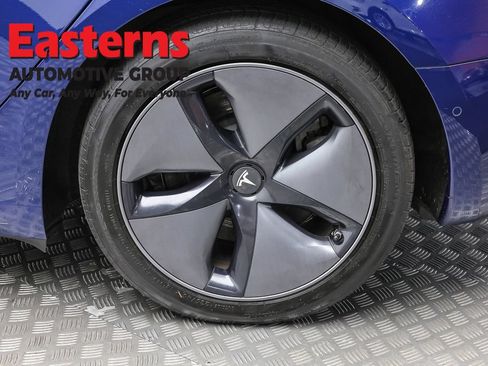 Used 2019 Tesla Model 3 Standard Range RWD image 8