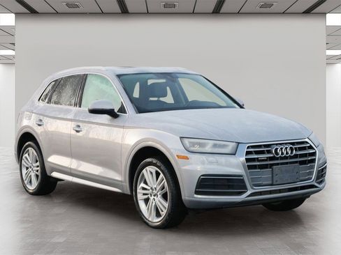 Used 2018 Audi Q5 2.0T Premium Plus w/ Premium Plus Package image 1