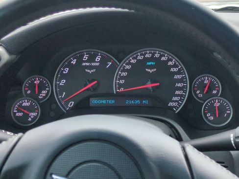 Used 2005 Chevrolet Corvette Coupe w/ Preferred Equipment Group RWD image 33