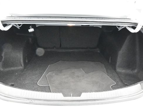 Used 2024 Chevrolet Malibu LT FWD image 34