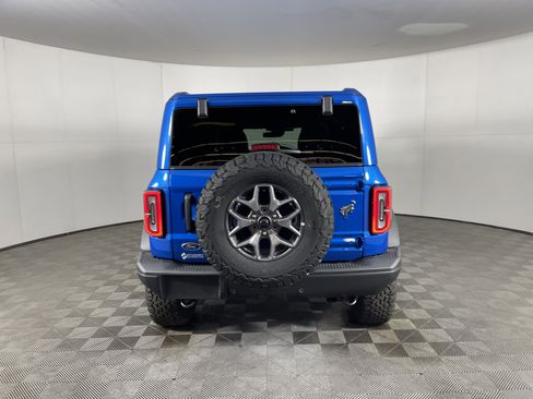 Used 2025 Ford Bronco Badlands image 4