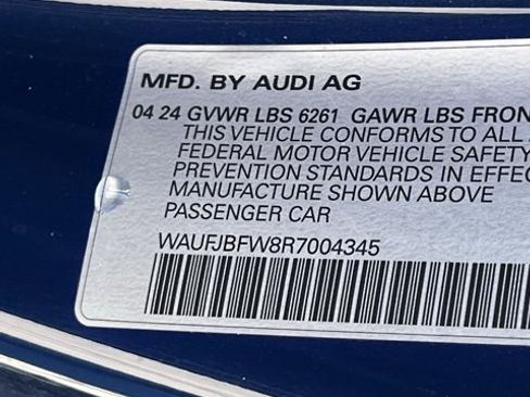 Used 2024 Audi e-tron GT Premium Plus image 40