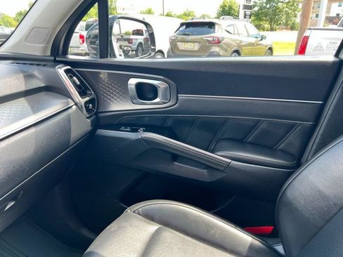 Used 2022 Kia Sorento SX AWD/4WD image 12