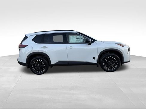 New 2026 Nissan Rogue Dark Armor image 9