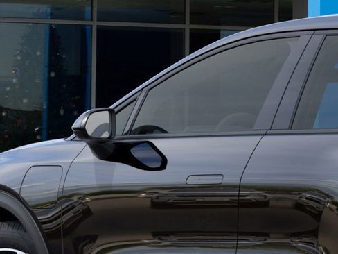 New 2026 Chevrolet Equinox EV LT image 12