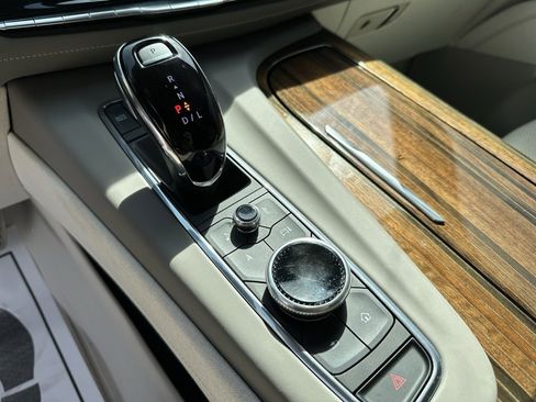 Certified 2023 Cadillac Escalade Premium Luxury Platinum image 37