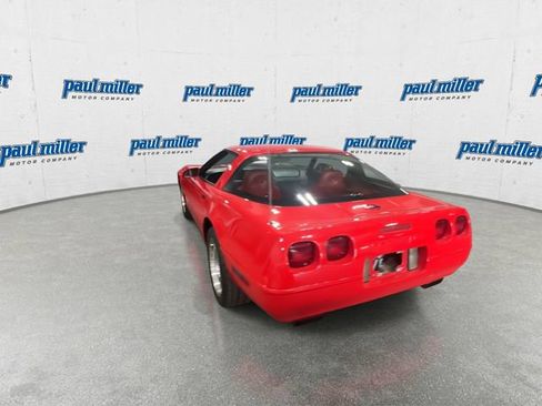 Used 1996 Chevrolet Corvette Coupe RWD image 9