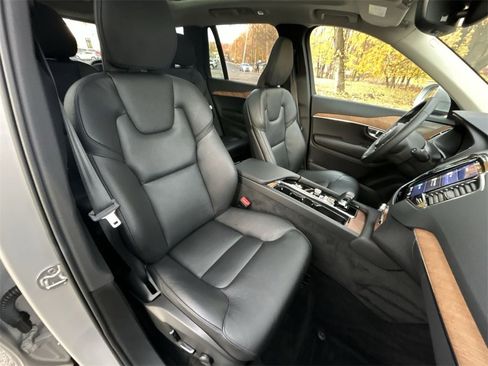Certified 2023 Volvo XC90 B6 Plus w/ Protection Package Premier image 26