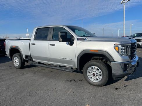 Used 2023 GMC Sierra 2500 Pro w/ Convenience Package image 2