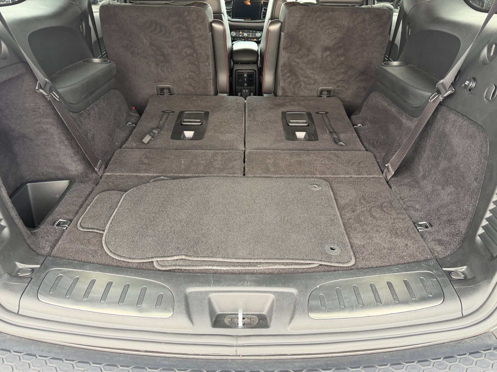 Used 2025 Dodge Durango GT AWD/4WD image 22
