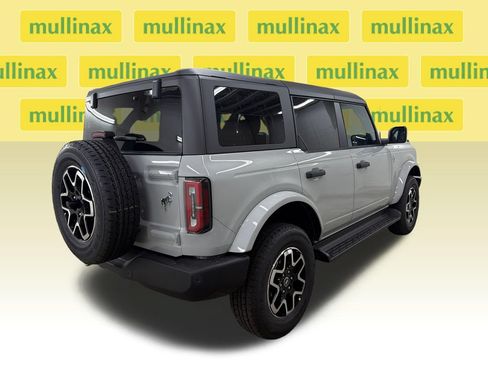 New 2026 Ford Bronco Outer Banks AWD/4WD image 3