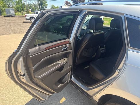 Used 2012 Cadillac SRX Luxury FWD image 13