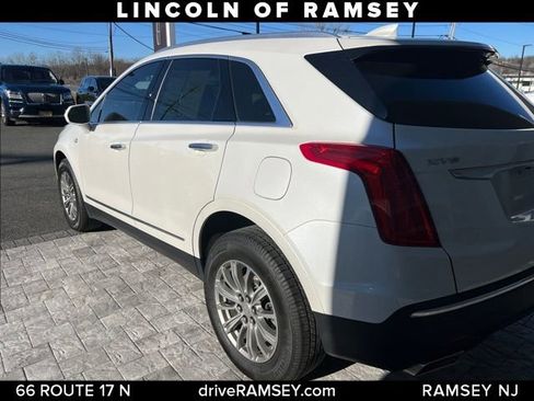 Used 2017 Cadillac XT5 Luxury image 3