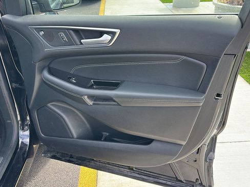 Used 2019 Ford Edge Titanium w/ Equipment Group 301A image 20