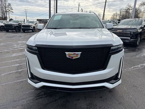 Used 2023 Cadillac Escalade Sport image 8