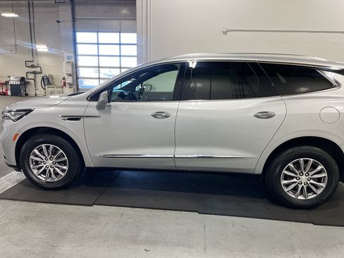 Certified 2022 Buick Enclave Premium AWD/4WD image 11