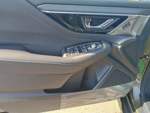 New 2025 Subaru Outback Limited image 8