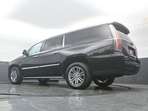 Used 2018 Cadillac Escalade ESV 4WD image 48