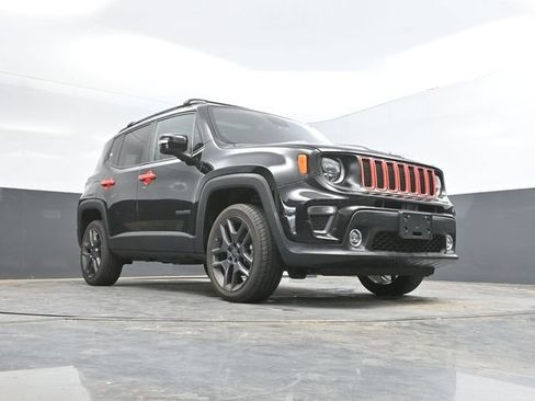 Used 2019 Jeep Renegade Limited w/ Quick Order Package 22P AWD/4WD image 35