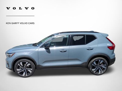 Used 2023 Volvo XC40 B5 Ultimate w/ Protection Package Premier AWD/4WD image 6
