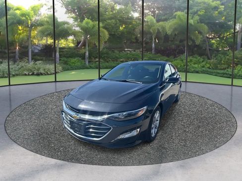 Used 2023 Chevrolet Malibu LT FWD image 1
