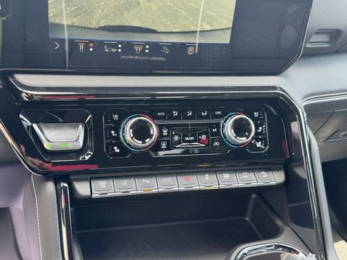 New 2026 GMC Sierra 2500 AT4X AWD/4WD image 20
