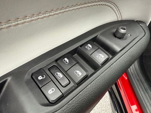 Used 2024 Jeep Compass Limited w/ Elite Group image 11