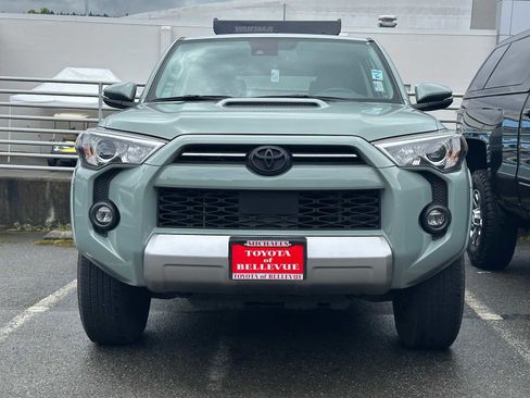 Certified 2023 Toyota 4Runner TRD Off-Road Premium w/ Moonroof Package AWD/4WD image 2