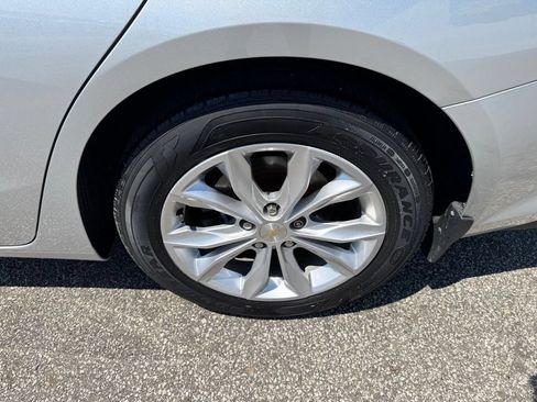 Used 2019 Chevrolet Malibu LT w/ Leather Package FWD image 28