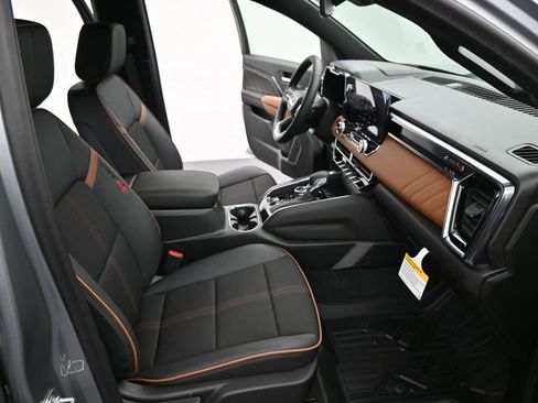 New 2026 GMC Canyon AT4 image 22