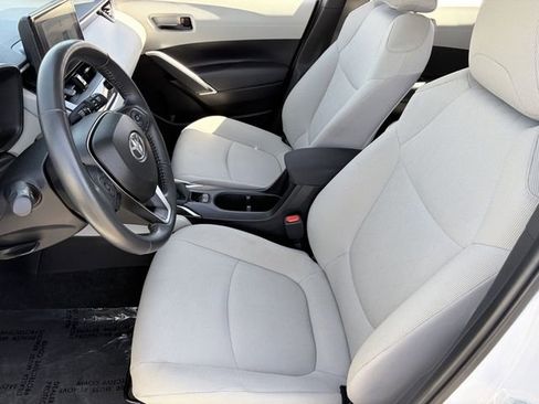Used 2024 Toyota Corolla Cross LE FWD image 20