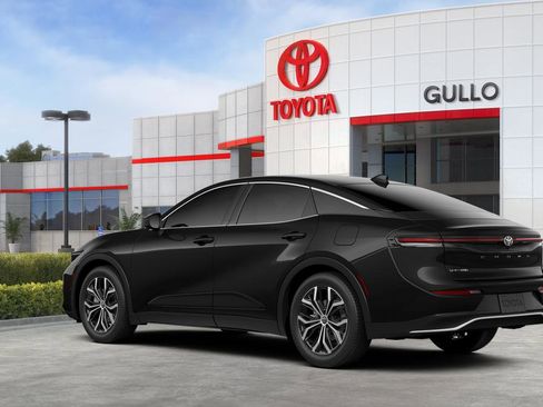 New 2026 Toyota Crown XLE image 8