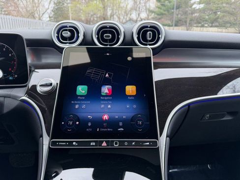 Used 2026 Mercedes-Benz GLC 300 4MATIC image 13