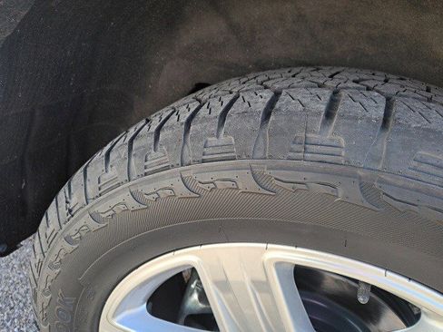 Used 2019 Ford Expedition XLT w/ Equipment Group 202A image 9