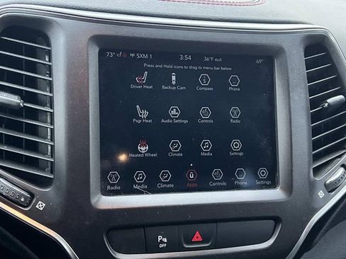 Used 2020 Jeep Cherokee Trailhawk w/ Cold Weather Group image 22