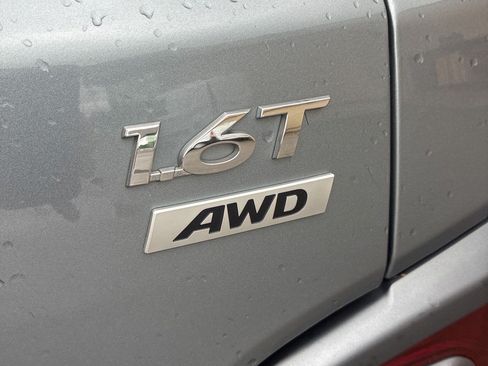 Used 2019 Hyundai Kona Limited AWD/4WD image 25