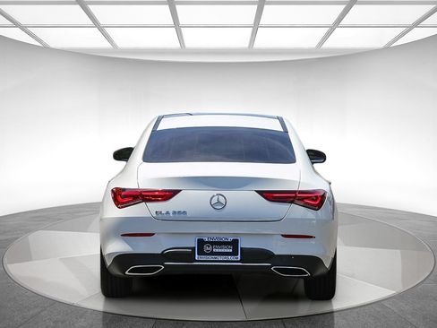Used 2023 Mercedes-Benz CLA 250 image 3