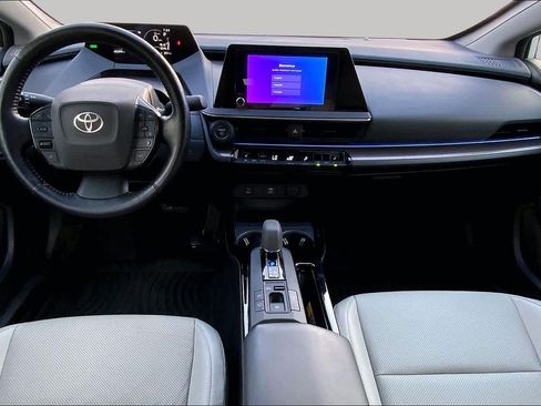 Used 2024 Toyota Prius XLE FWD image 15